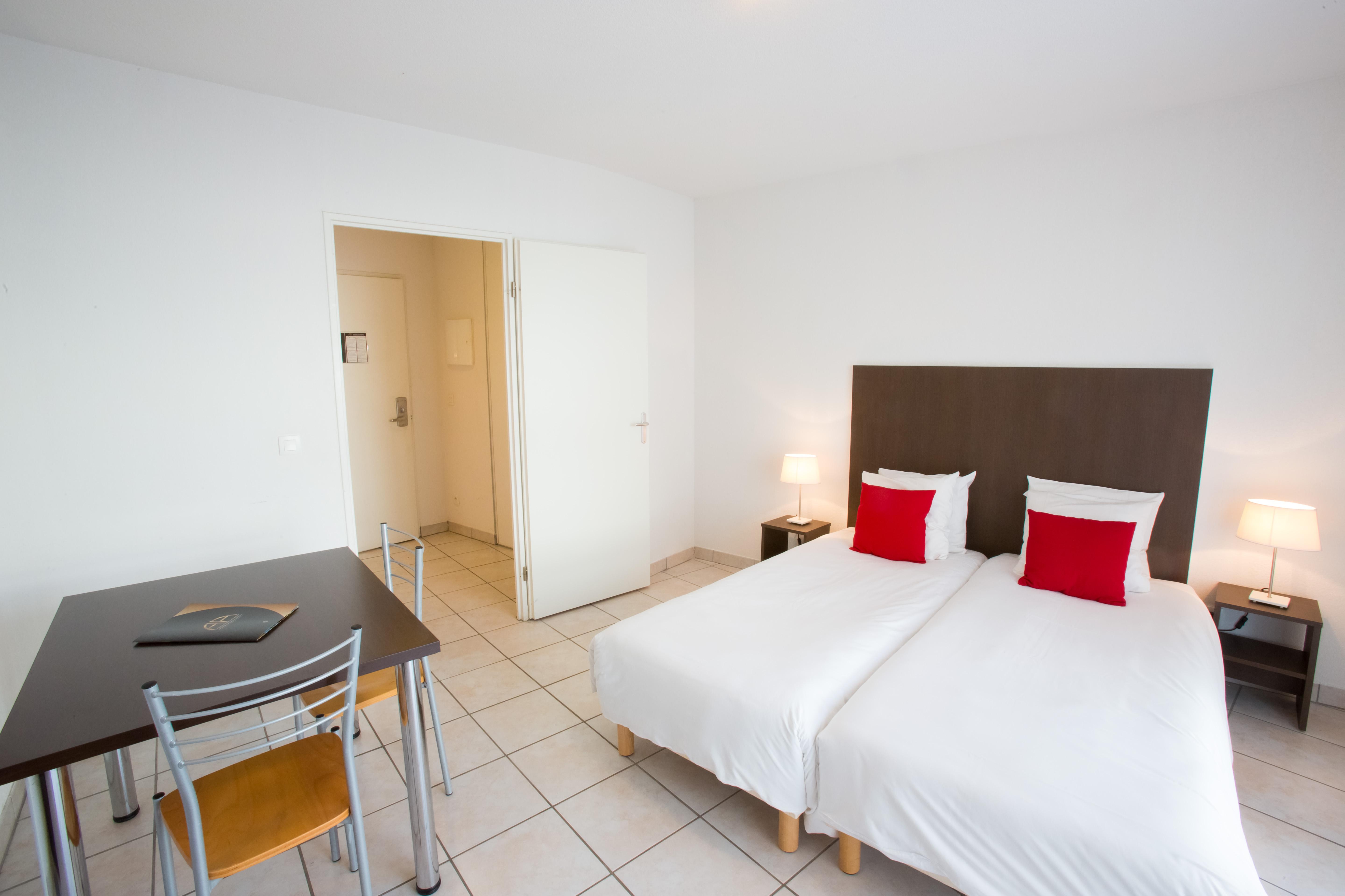 All Suites Appart Hotel Bordeaux Merignac - Aeroport Buitenkant foto