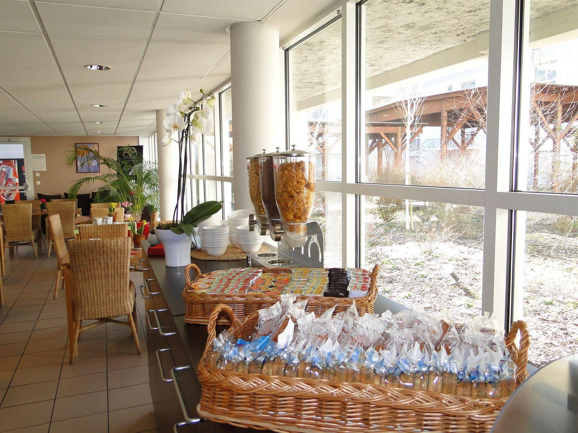 All Suites Appart Hotel Bordeaux Merignac - Aeroport Buitenkant foto