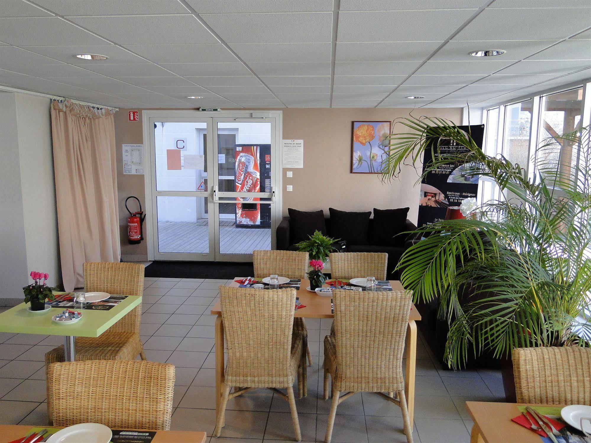 All Suites Appart Hotel Bordeaux Merignac - Aeroport Buitenkant foto